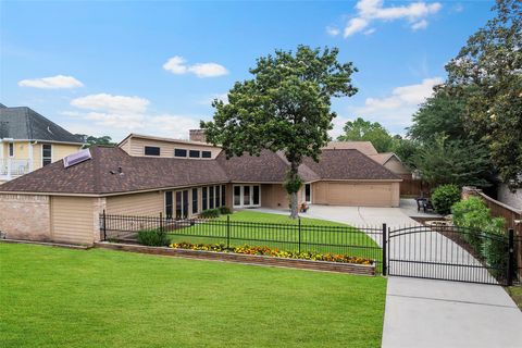 Photo of 18014 Echobend Lane, Spring, TX 77379 (MLS # 87833994)