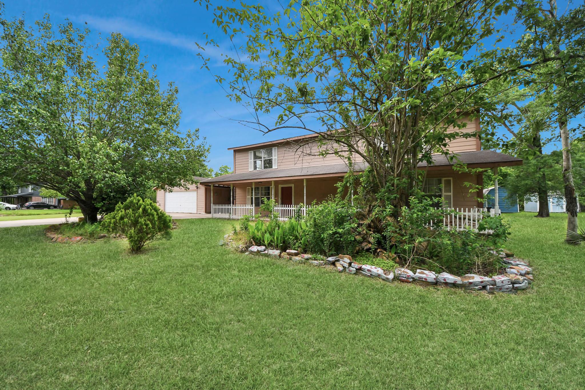 17106 Moss Oaks Drive