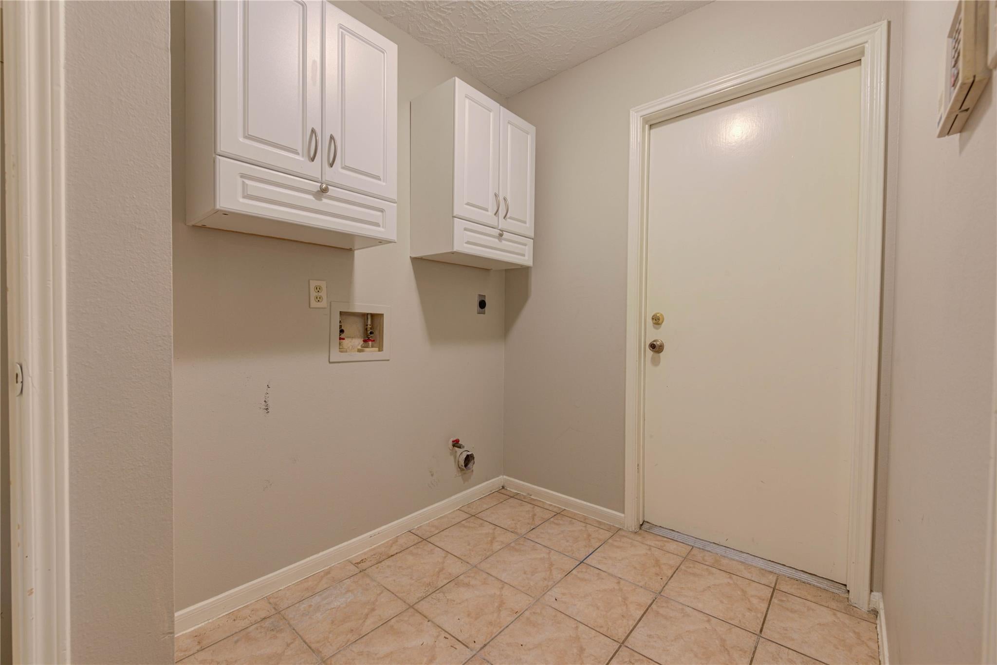 3322 Larkwood Lane