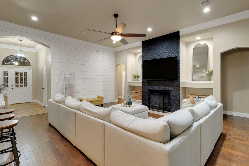 Photo of 23989 Misty Lake Circle, New Caney, TX 77357 (MLS # 82138160)