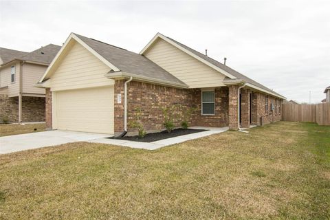 Photo of 949 River Sage Court, La Marque, TX 77568 (MLS # 16849886)