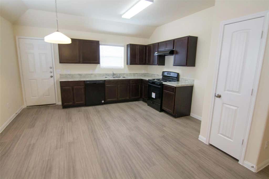 Photo of 949 River Sage Court, La Marque, TX 77568 (MLS # 16849886)