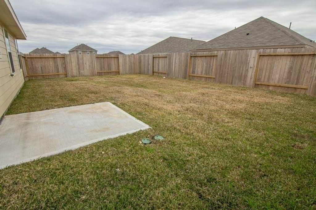 Photo of 949 River Sage Court, La Marque, TX 77568 (MLS # 16849886)
