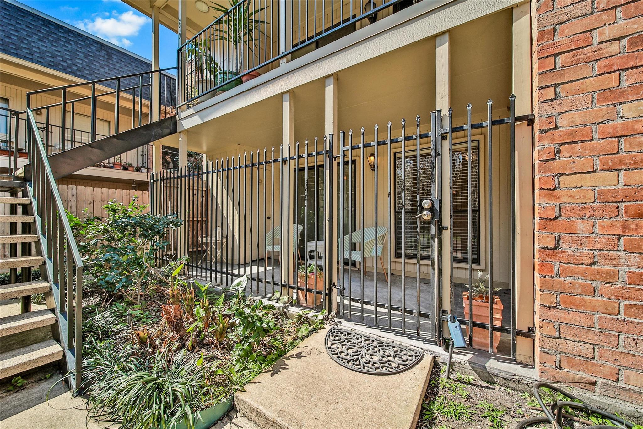 1601 S Shepherd Drive 170