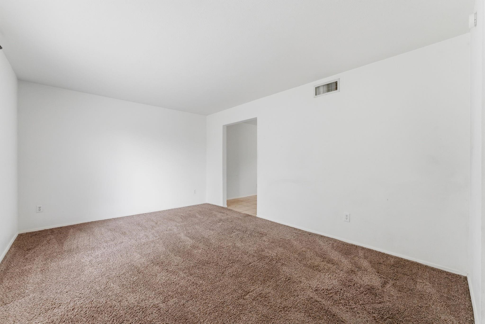 6914 Ten Curves Road