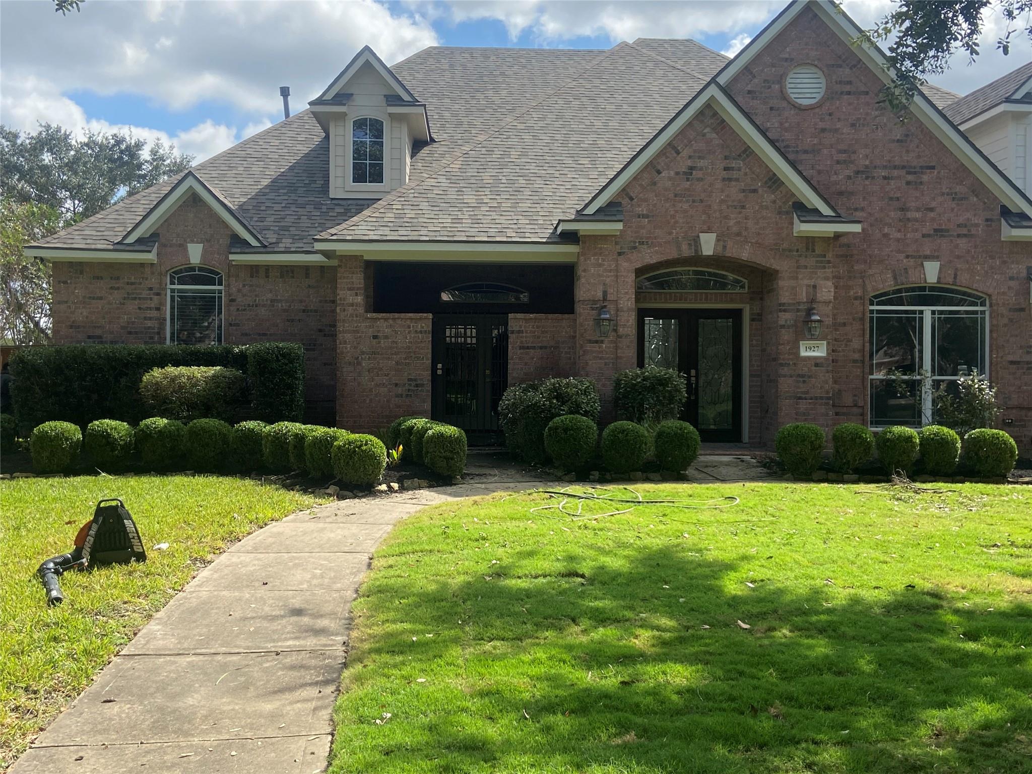 1927 Anchor Lake Lane