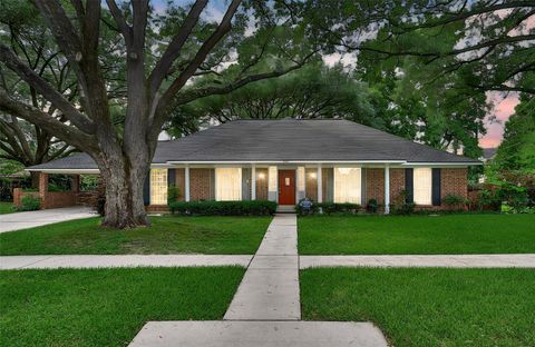 Photo of 4907 Apollo Street, Houston, TX 77018 (MLS # 32883848)