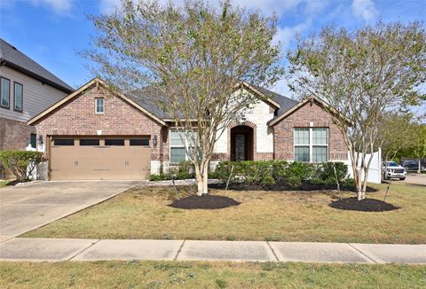 Photo of 5835 Euclid Loop, Rosenberg, TX 77471 (MLS # 55830321)