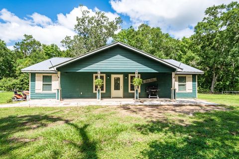 Homes For Sale - 55 County Road 2287<br/> Cleveland, TX 77327