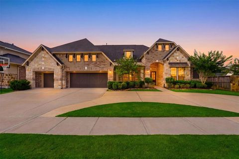Homes For Sale - 4715 Lake Crest Drive<br/> Fulshear, TX 77441