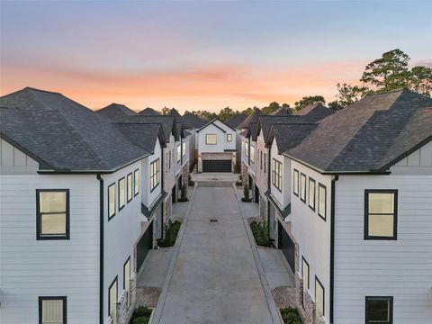 Photo of 2590 W Tidwell Road Rd, Houston, TX 77091 (MLS # 35847091)