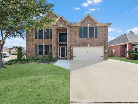 Photo of 817 Dawn Ridge Way, Seabrook, TX 77586 (MLS # 68811923)