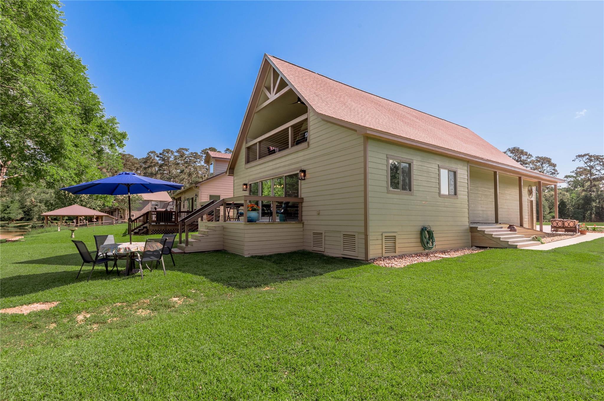 16 Wildwood Lake Drive