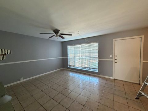 Photo of 5617 Bissonnet Street #201B, Houston, TX 77081 (MLS # 26330026)