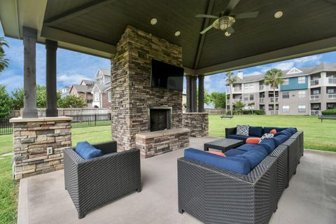 Tiny photo for 1201 Enterprise Avenue #640, League City, TX 77573 (MLS # 53514914)