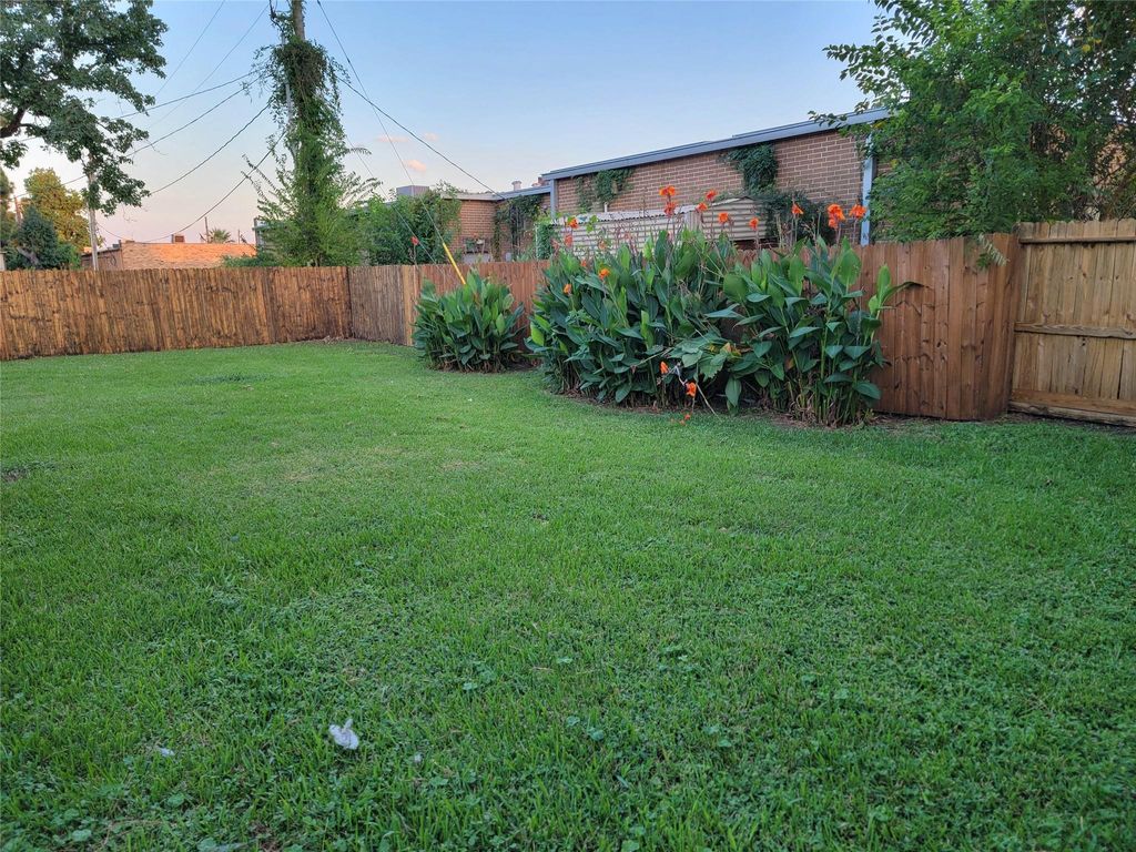 Photo of 14510 Roundstone Lane, Houston, TX 77015 (MLS # 26437596)