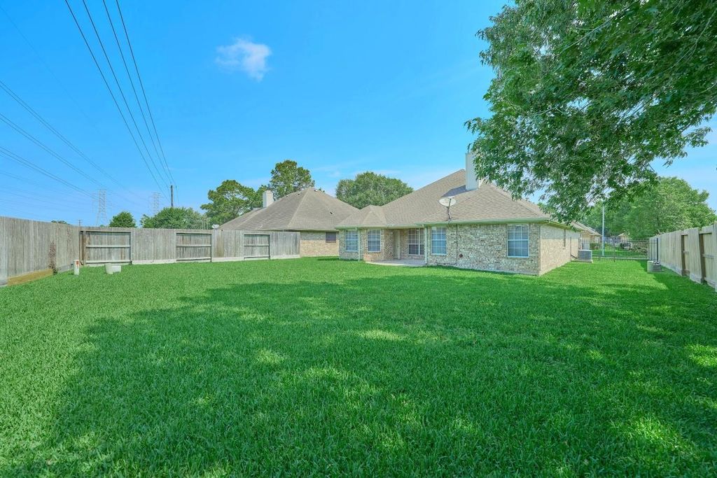 Photo of 12318 Georgetown Park Court, Houston, TX 77058 (MLS # 32330878)