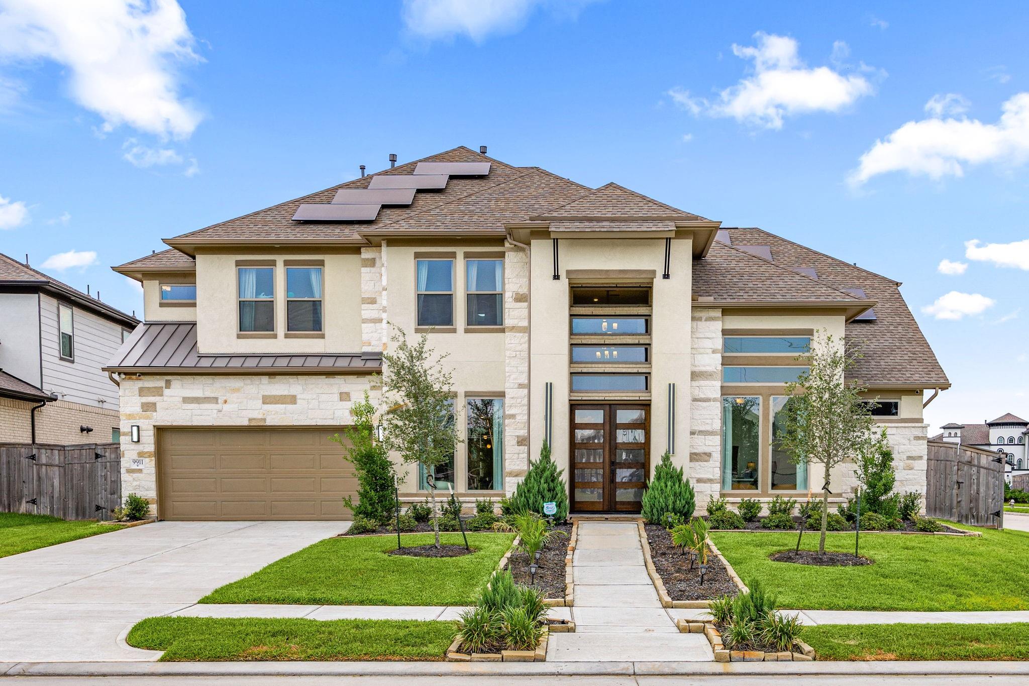 9911 Crescent Wood Drive