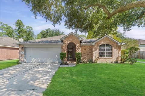 Photo of 7107 Echo Pines Drive Dr, Humble, TX 77346 (MLS # 89207976) Photo of 7107 Echo Pines Drive Dr, Humble, TX 77346 (MLS # 89207976)