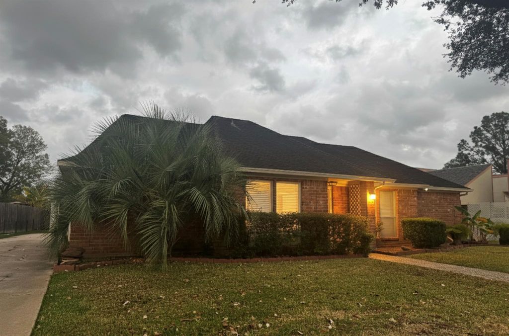 Photo of 6707 Las Brisas Drive, Houston, TX 77083 (MLS # 54002018)