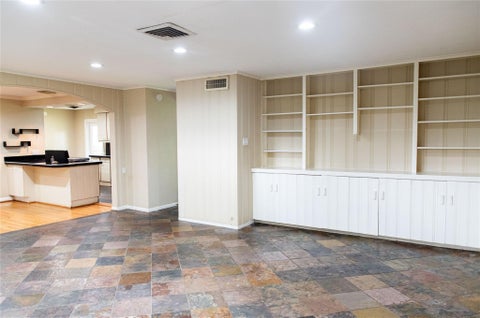 Photo of 5564 Aspen Street, Bellaire, TX 77401 (MLS # 13045334)