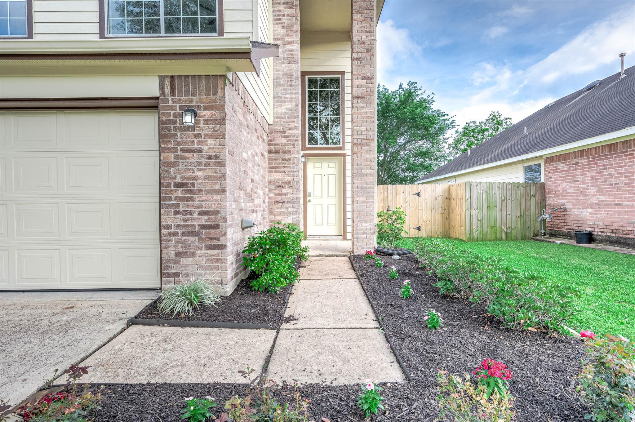 1091 Lasso Court