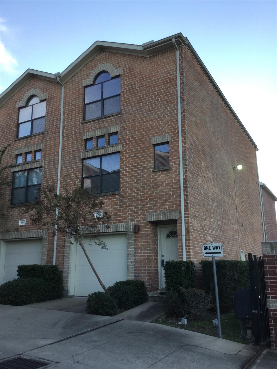 3501 Link Valley Drive 901