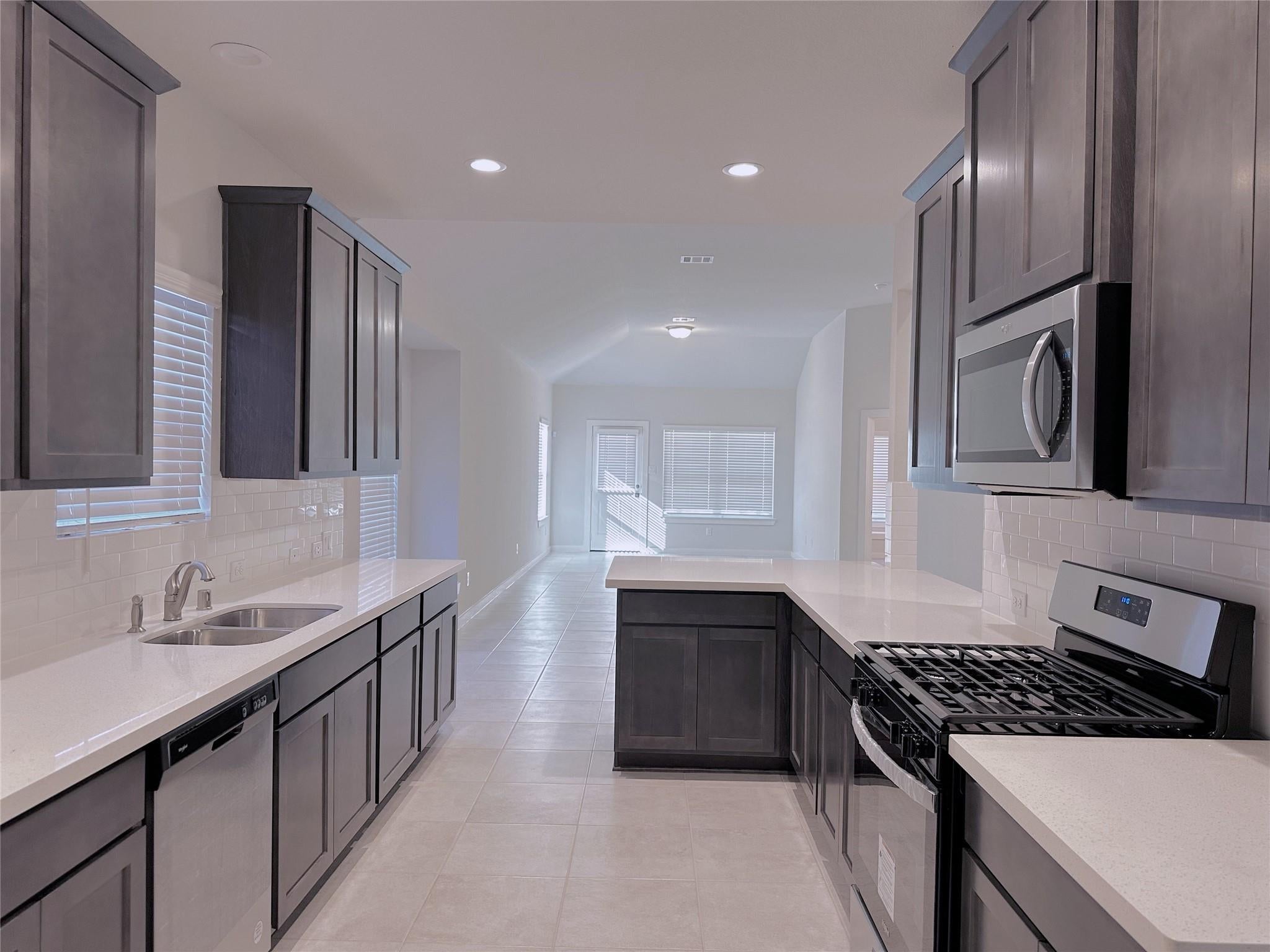 5214 Wyatt James Lane