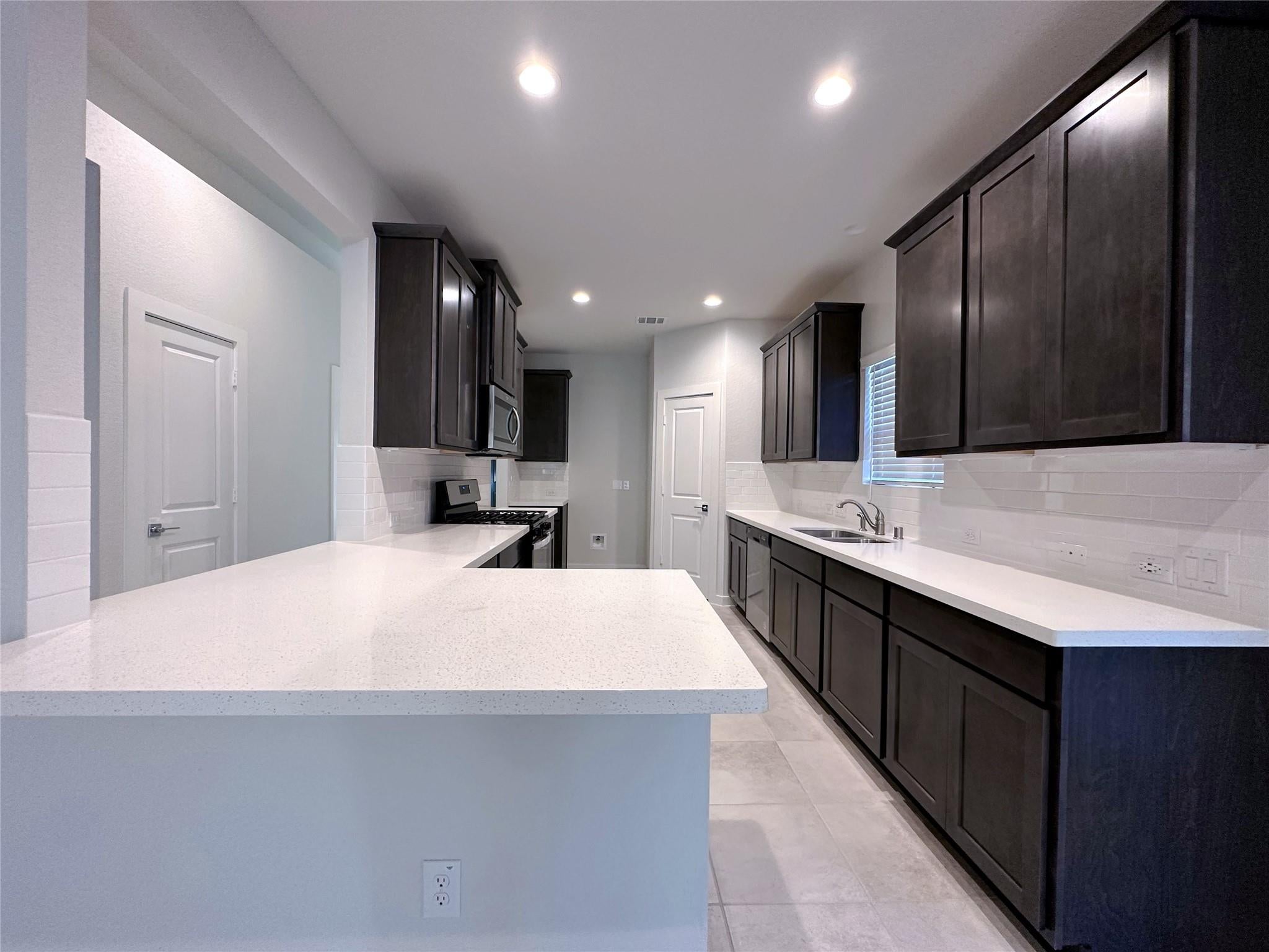 5214 Wyatt James Lane