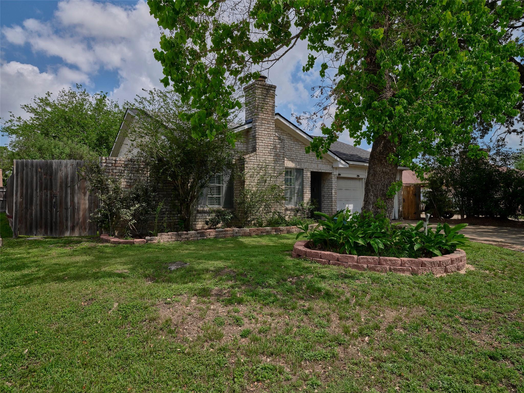 22106 Fincastle Drive