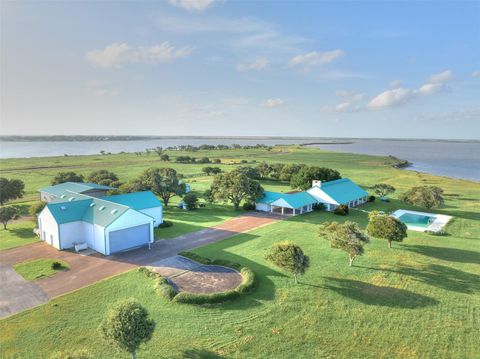 Photo of 1005 Shoreline Lane, Port Lavaca, TX 77979 (MLS # 47418116)