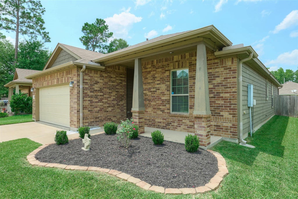 Photo of 2214 Timberland Country Court, Conroe, TX 77304 (MLS # 80199253)