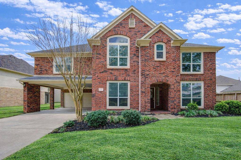 Photo of 2327 Centerbrook Lane, Katy, TX 77450 (MLS # 39584668)