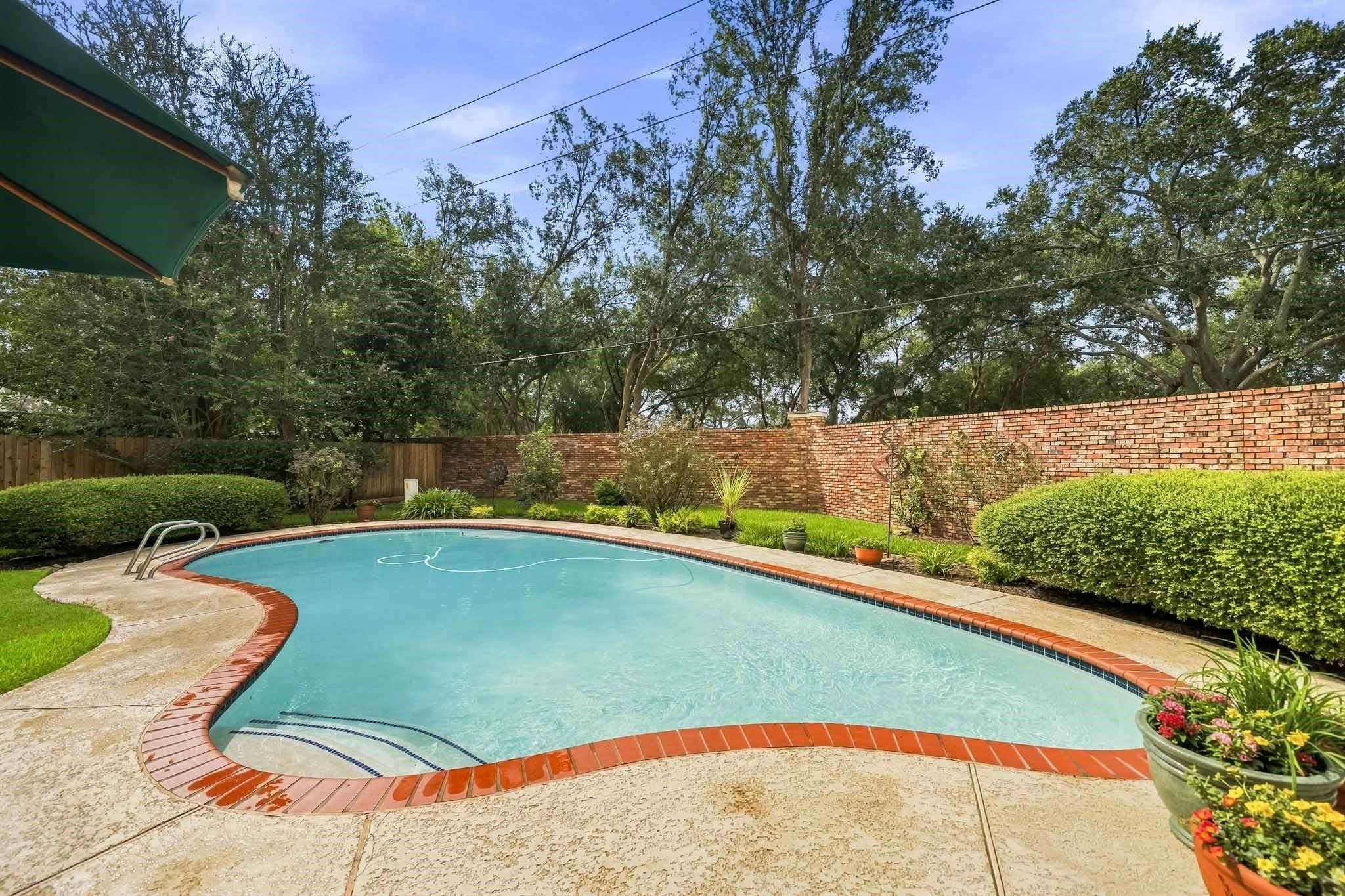 3302 Woodbrook Lane