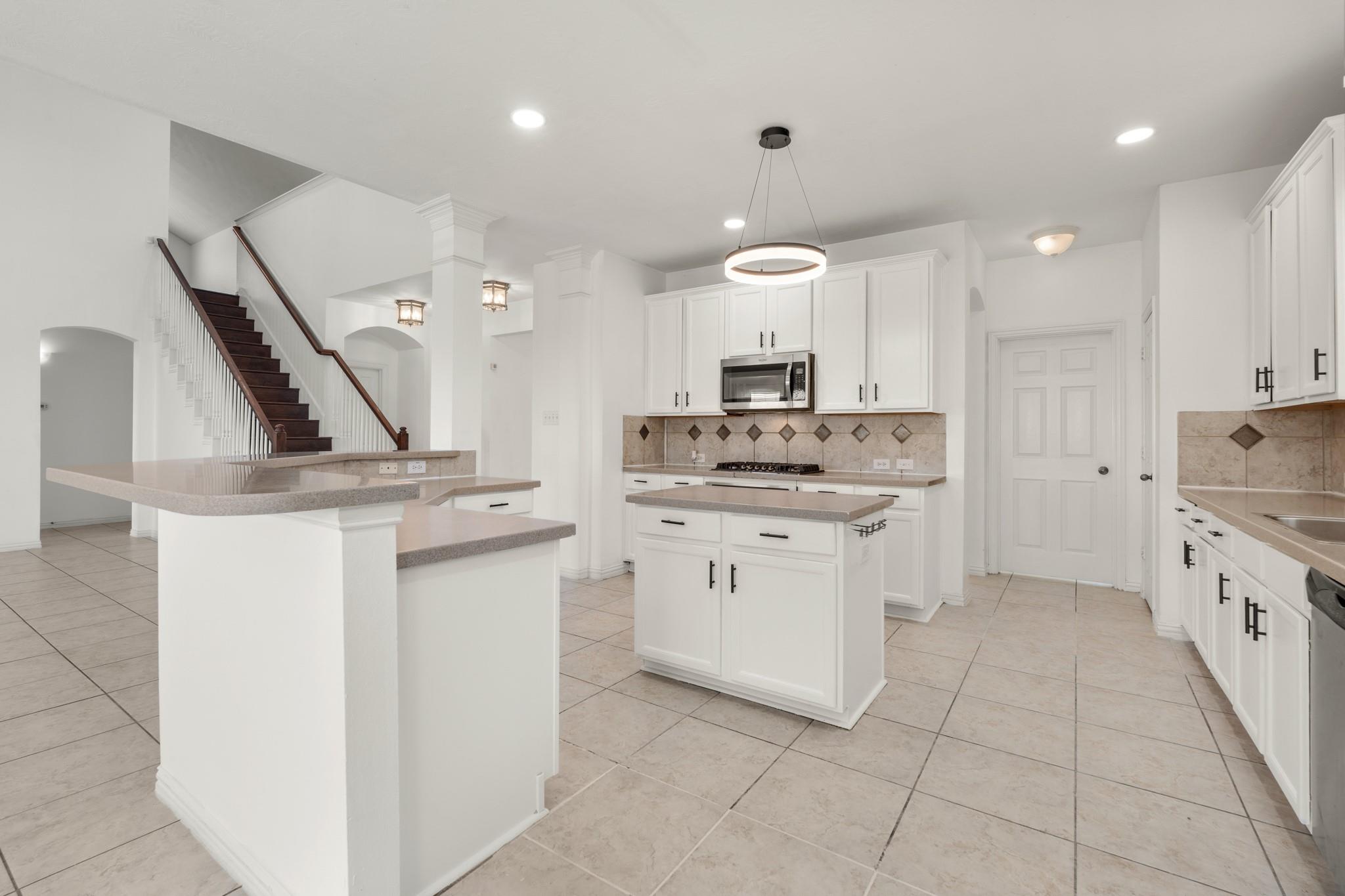 7218 Rocky Ridge Lane