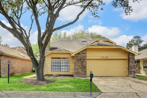 Photo of 1538 Ainsdale Drive, Houston, TX 77077 (MLS # 73473003)