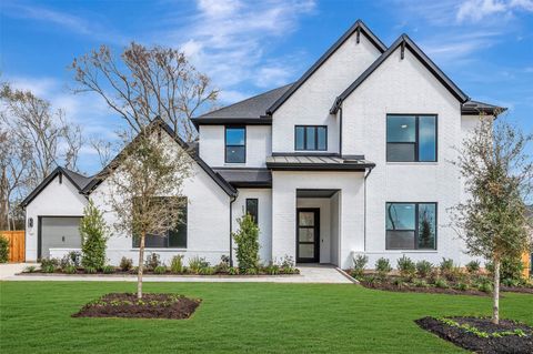 Photo of 1102 Chesapeake Court, Montgomery, TX 77356 (MLS # 63535971)