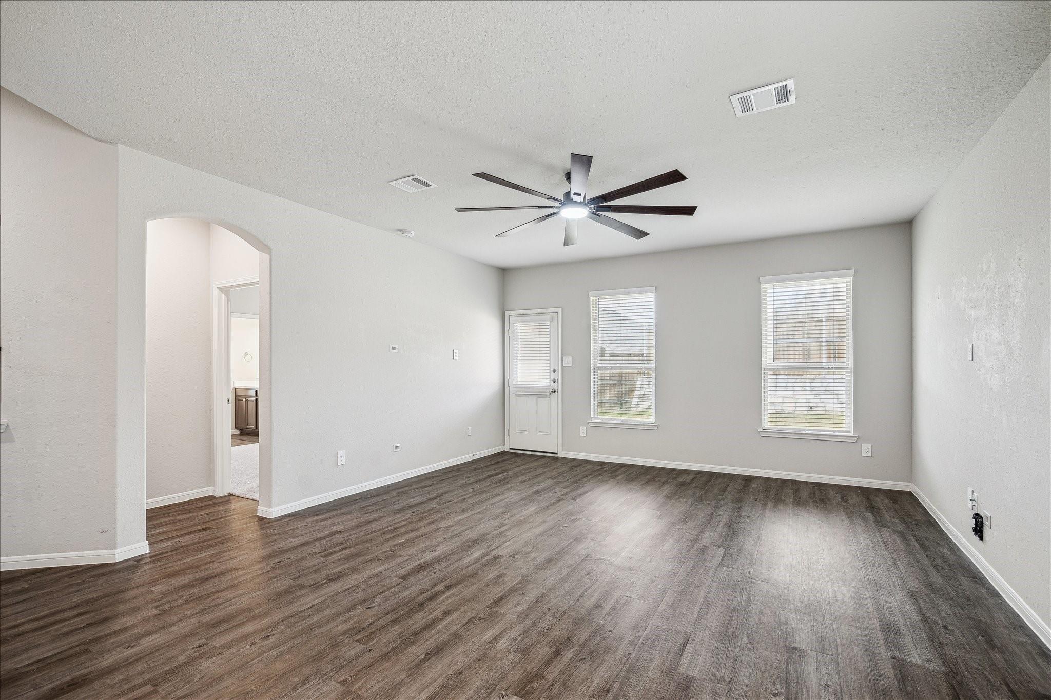 935 Golden Willow Lane