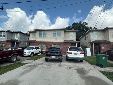 Photo of 6942 Paris St #B, Houston, TX 77021 (MLS # 82905495)