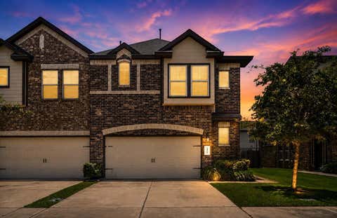 Townhouse For Sale - 3418 Harvest Meadow Lane<br/> Rosenberg, TX 77471