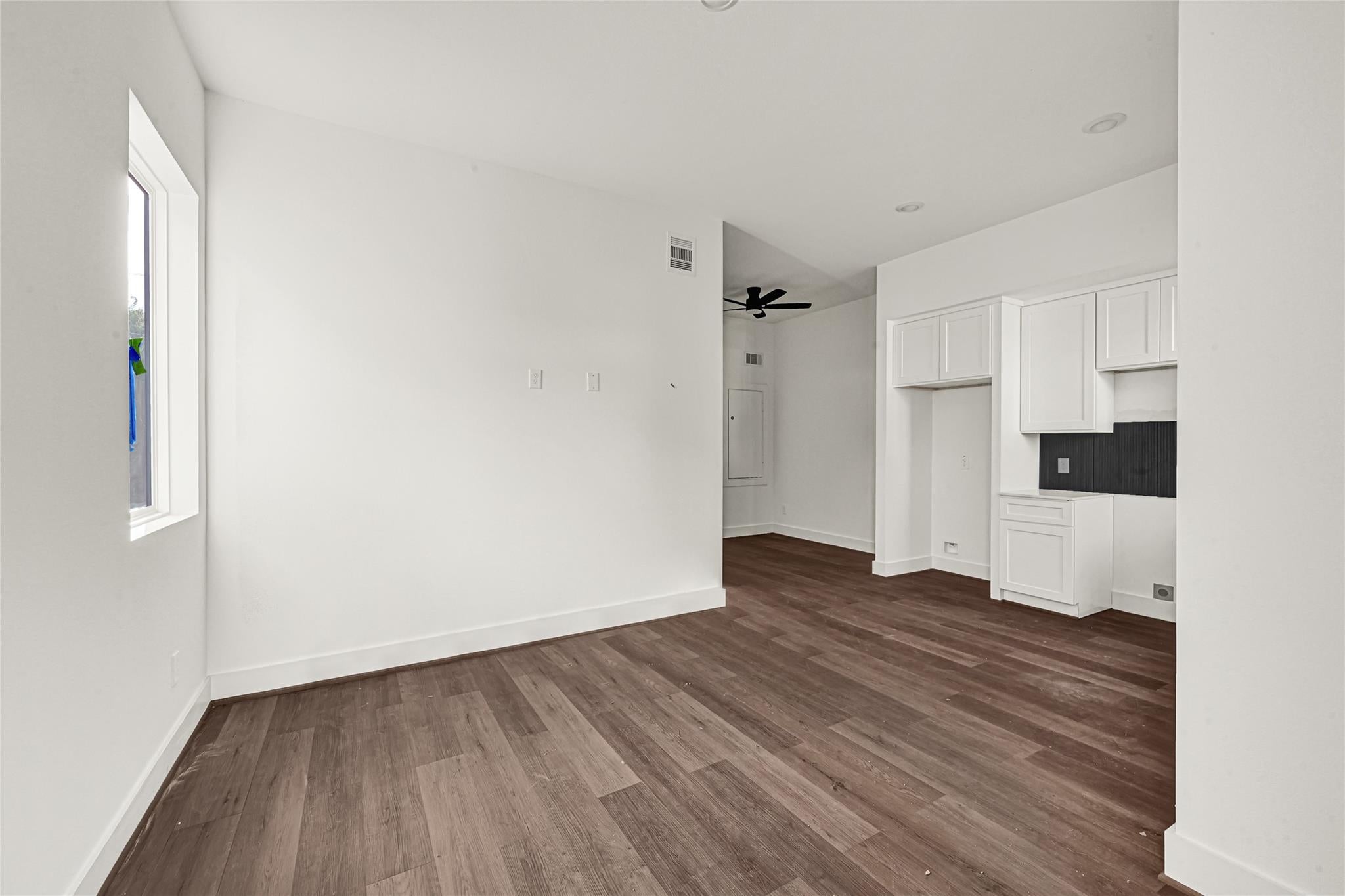 422 Clinton Park St Street A-D