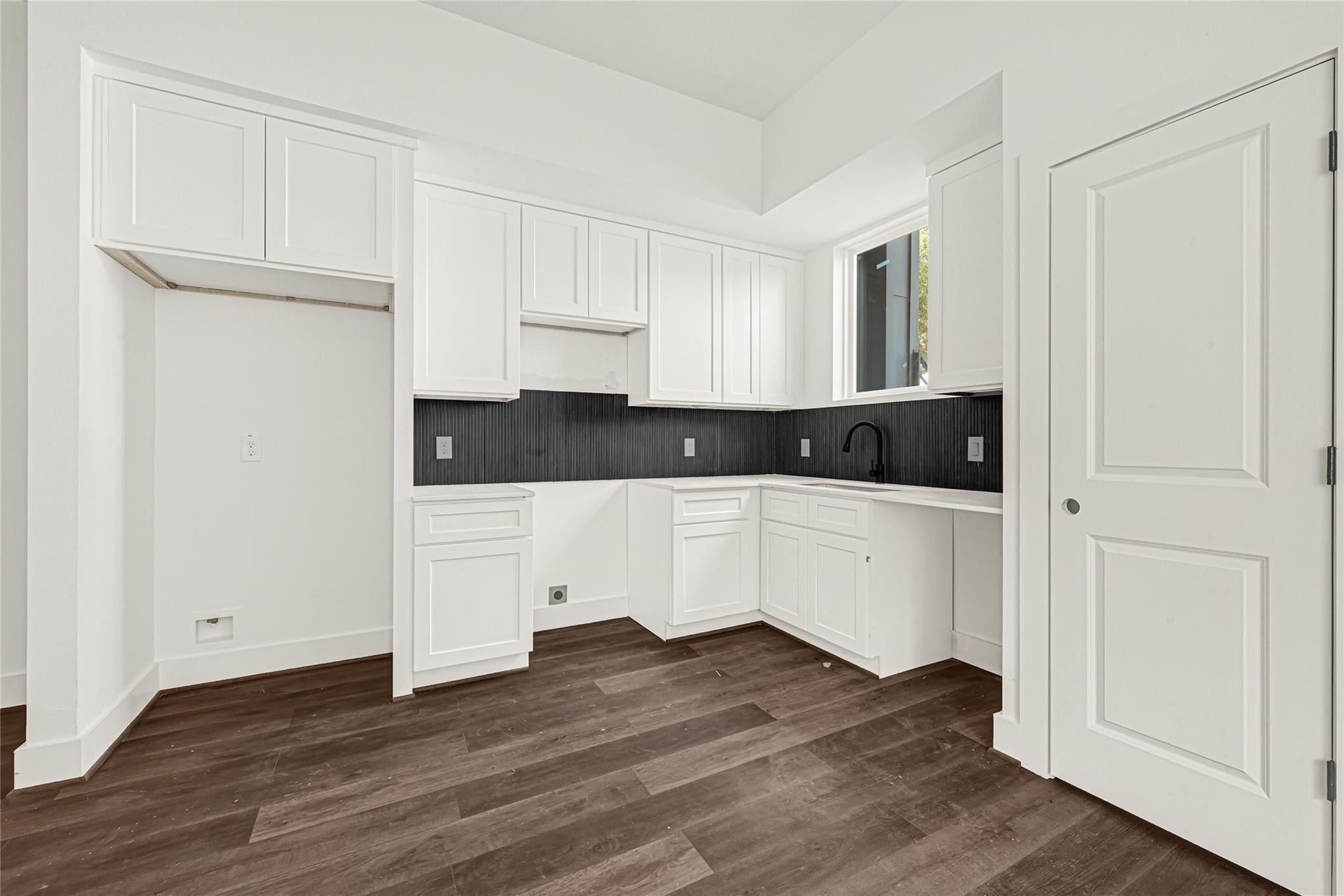 422 Clinton Park St Street A-D