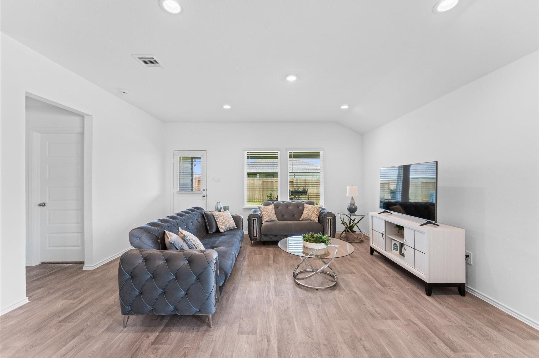 2201 Laurel Bloom Lane