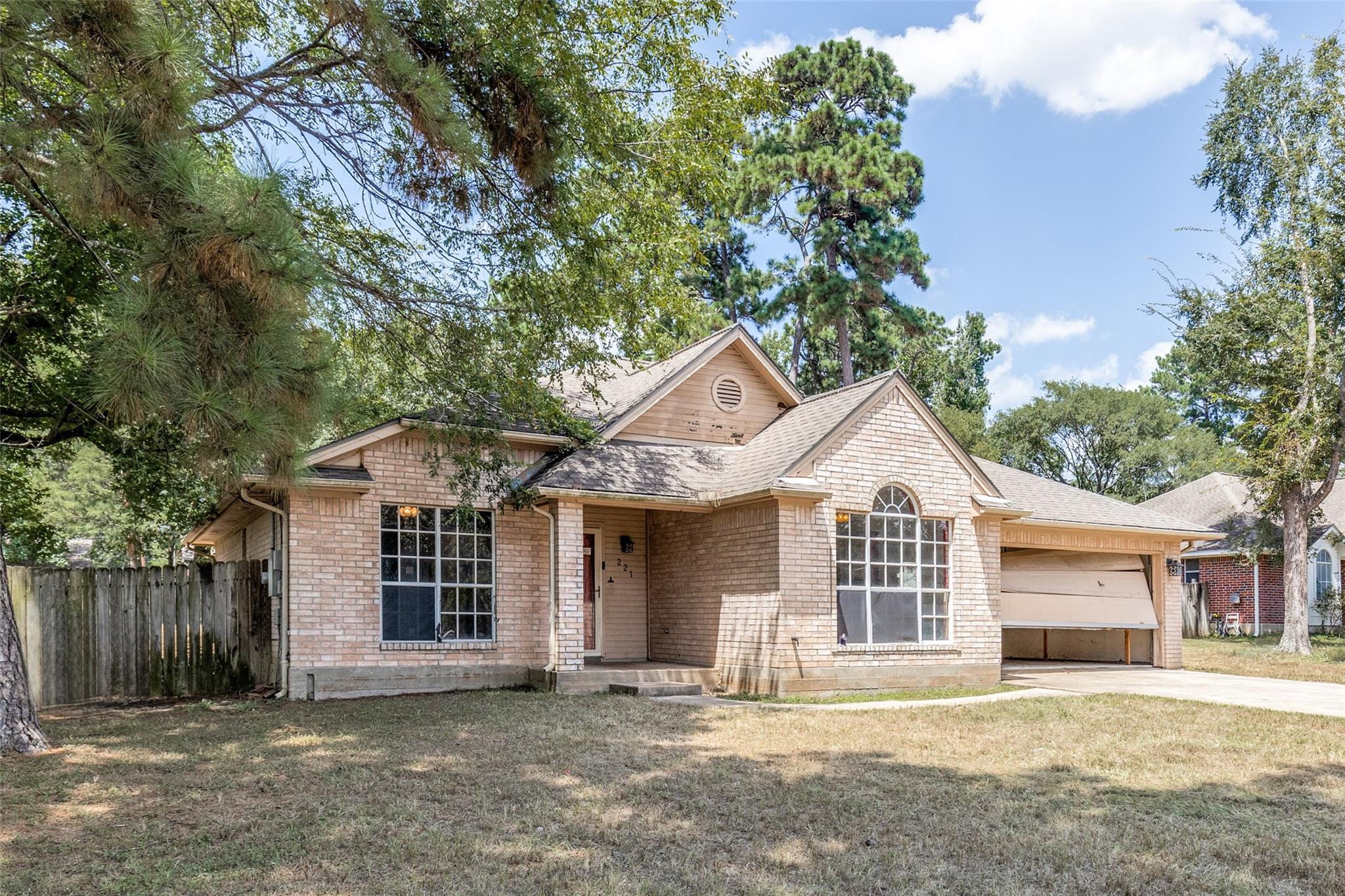 221 Tupelo Lane