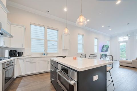 Tiny photo for 5308 S Capitol Street, Houston, TX 77023 (MLS # 56276210)