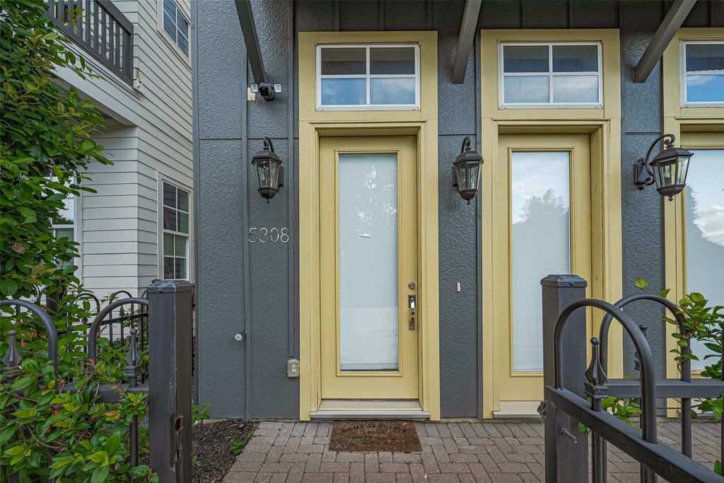 Photo of 5308 S Capitol Street, Houston, TX 77023 (MLS # 56276210)