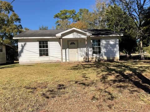 Photo of 1111 Wheeler Street, Anahuac, TX 77514 (MLS # 26516431)