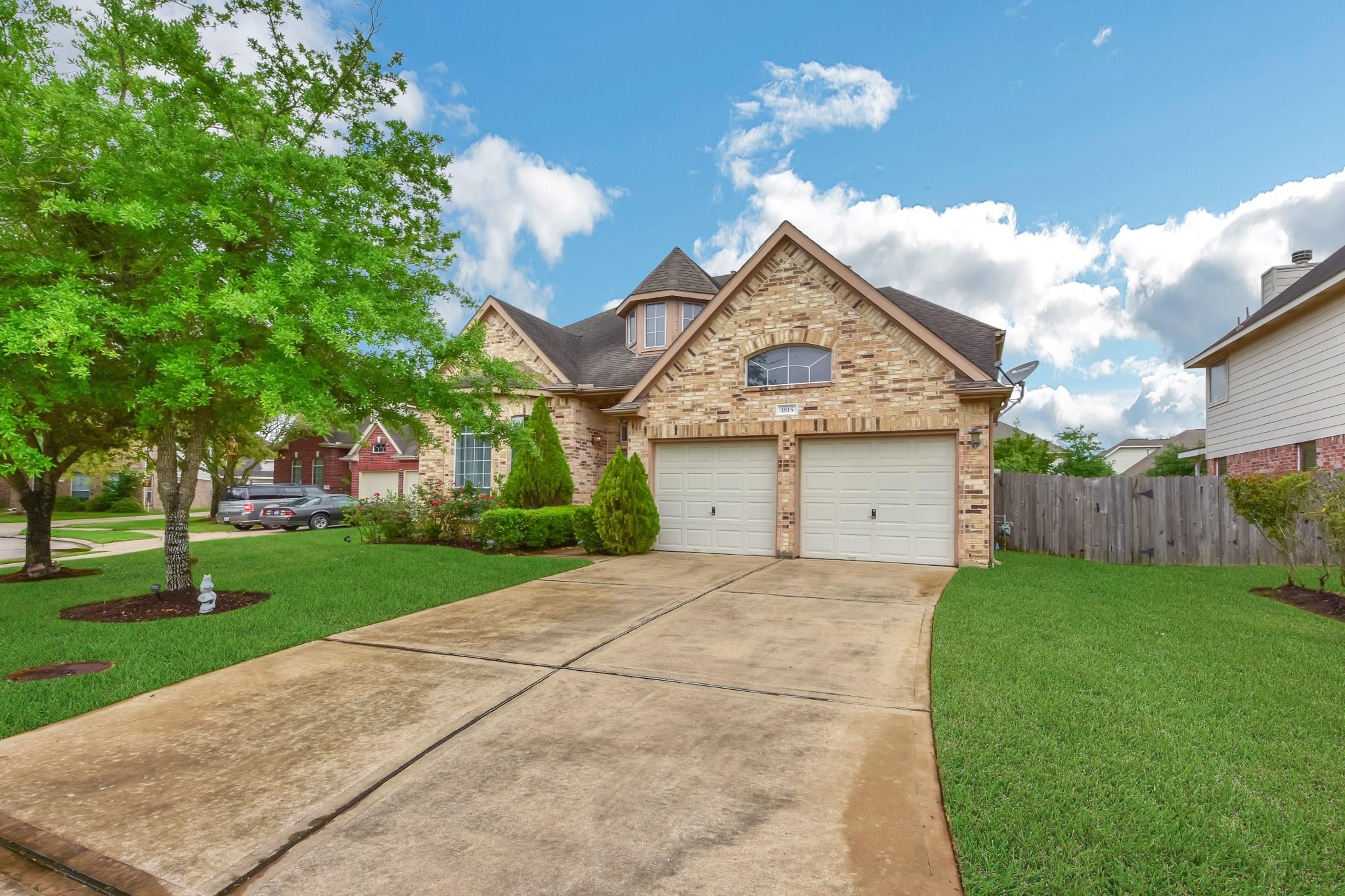 1815 Granite Field Lane
