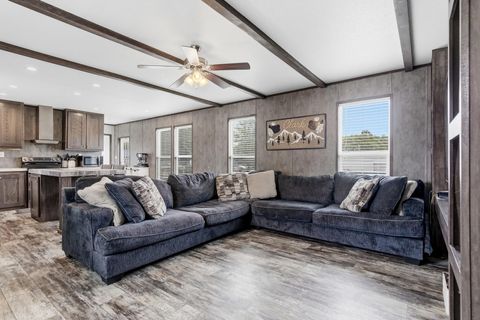 Photo of 428 W Pine Ave, Winnie, TX 77665 (MLS # 52271434)