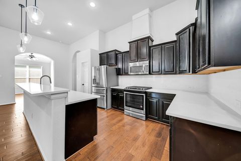 Photo of 13806 Windsor Garden Lane, Houston, TX 77044 (MLS # 9348647)